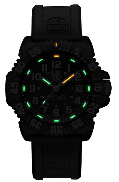 NAVY SEAL COLORMARK 3050 SERIES Ref.3051.L | Luminox ルミノックス公式サイト