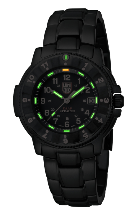 ファッションLuminox F-117 NIGHTHAWK 3400 ルミノックス