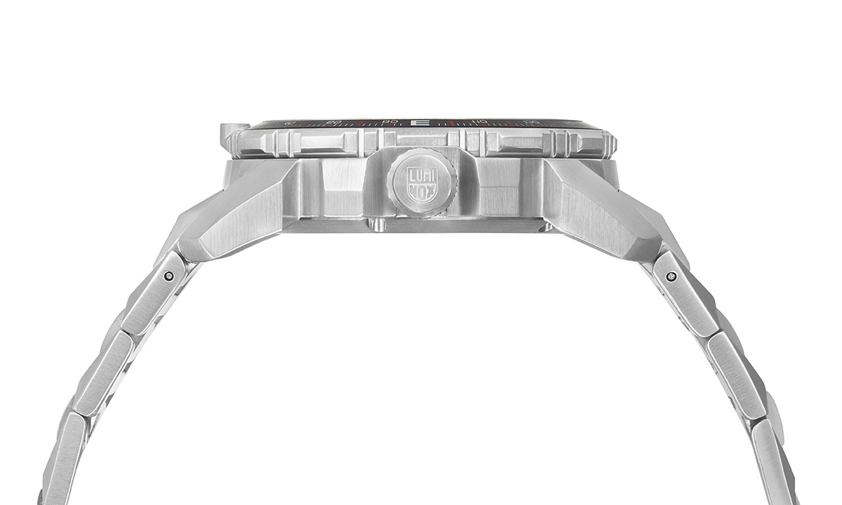 ICE-SAR ARCTIC 1200 SERIES Ref.1207 | Luminox ルミノックス公式サイト